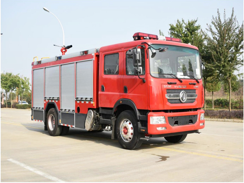 國六7噸東風(fēng)D9泡沫消防車